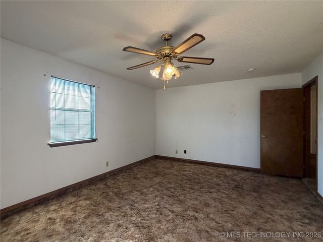 609 Cherokee, Hartshorne, OK 74547