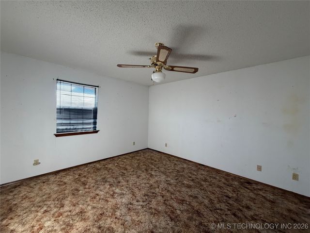 609 Cherokee, Hartshorne, OK 74547