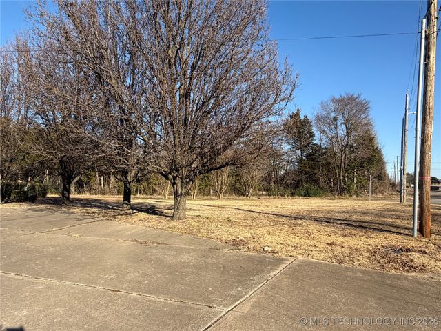 609 Cherokee, Hartshorne, OK 74547