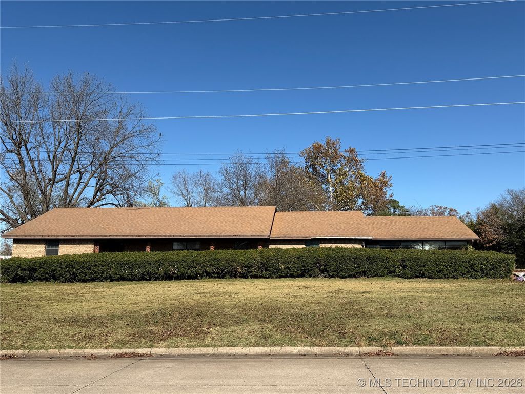 609 Cherokee, Hartshorne, OK 74547