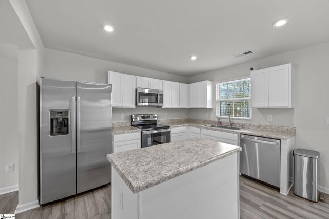 220 Juglans Way, Greer, SC 29651