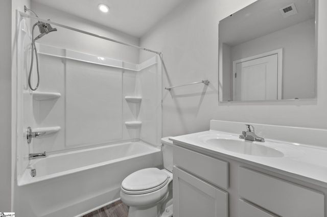 220 Juglans Way, Greer, SC 29651