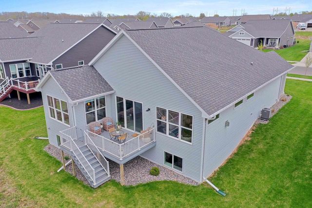 369 HIDDEN CREEK TRAIL, Green Bay, WI 54303