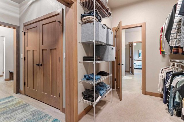 369 HIDDEN CREEK TRAIL, Green Bay, WI 54303