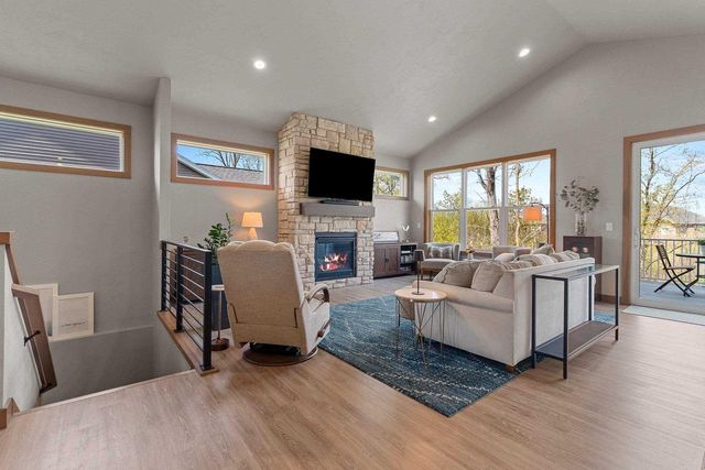 369 HIDDEN CREEK TRAIL, Green Bay, WI 54303