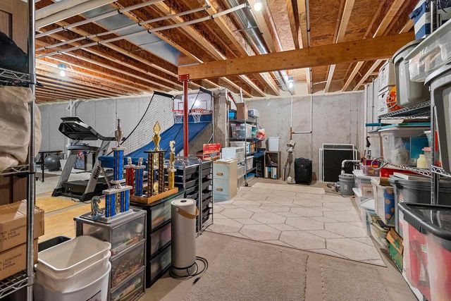 369 HIDDEN CREEK TRAIL, Green Bay, WI 54303