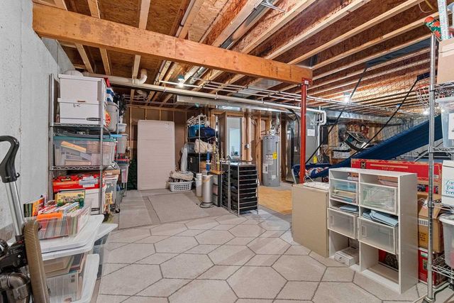 369 HIDDEN CREEK TRAIL, Green Bay, WI 54303