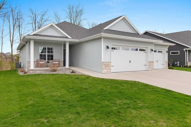 369 HIDDEN CREEK TRAIL, Green Bay, WI 54303