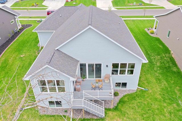 369 HIDDEN CREEK TRAIL, Green Bay, WI 54303