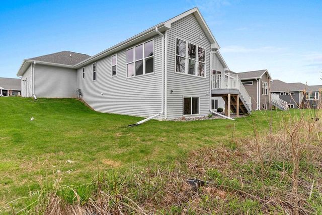 369 HIDDEN CREEK TRAIL, Green Bay, WI 54303