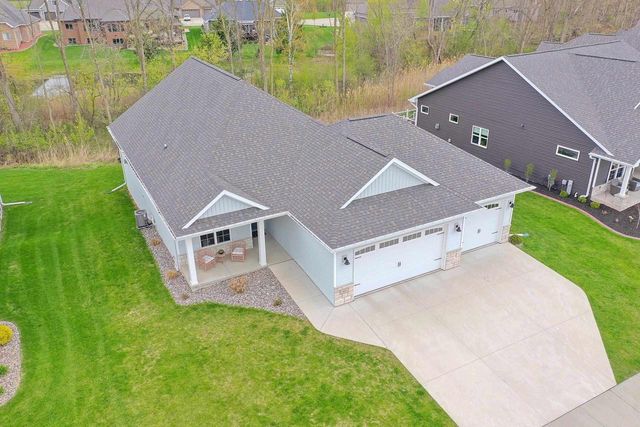 369 HIDDEN CREEK TRAIL, Green Bay, WI 54303