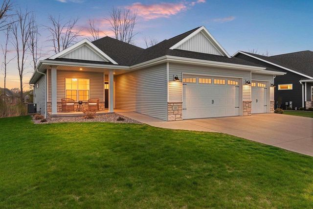369 HIDDEN CREEK TRAIL, Green Bay, WI 54303