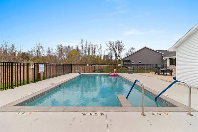 369 HIDDEN CREEK TRAIL, Green Bay, WI 54303