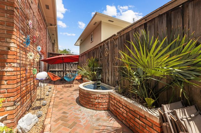 6110 Averill Way A, Dallas, TX 75225