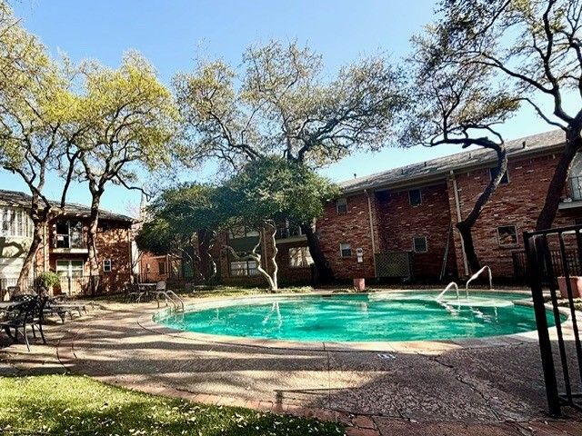 6110 Averill Way A, Dallas, TX 75225