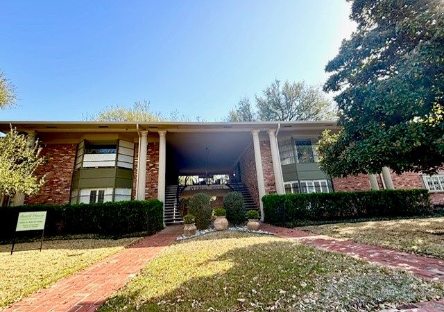6110 Averill Way A, Dallas, TX 75225