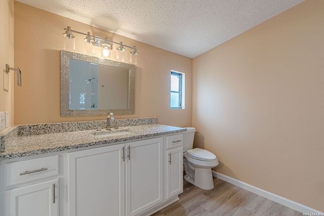 938 Patricia Ann Dr, Poteet, TX 78065