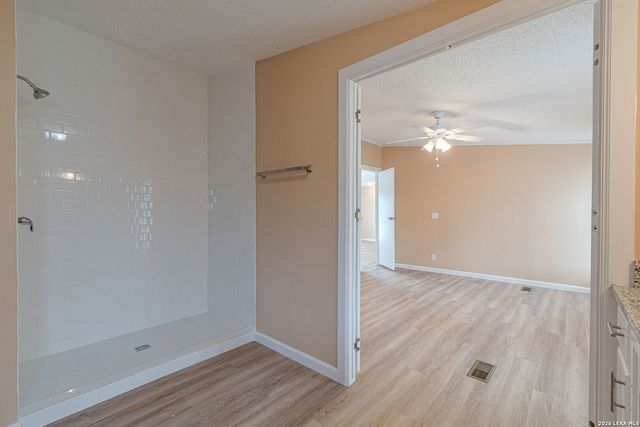 938 Patricia Ann Dr, Poteet, TX 78065