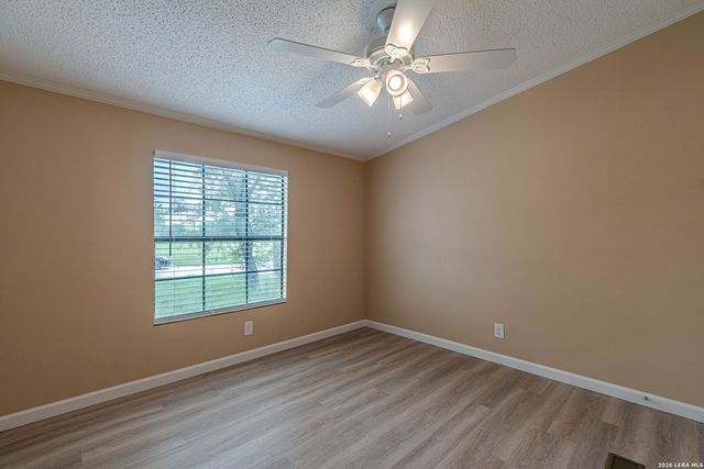 938 Patricia Ann Dr, Poteet, TX 78065