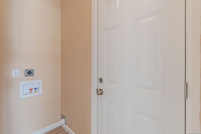 938 Patricia Ann Dr, Poteet, TX 78065