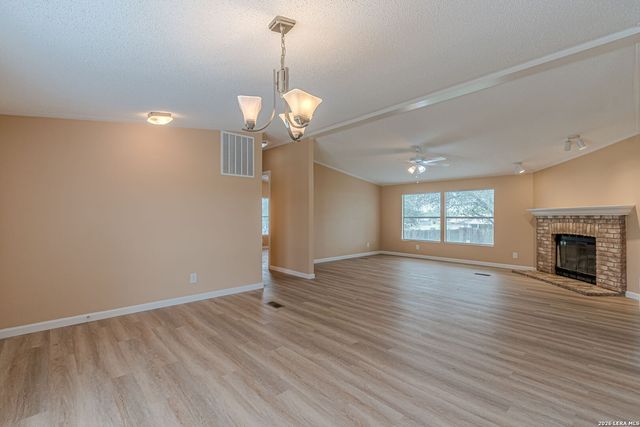 938 Patricia Ann Dr, Poteet, TX 78065