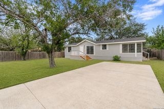 938 Patricia Ann Dr, Poteet, TX 78065