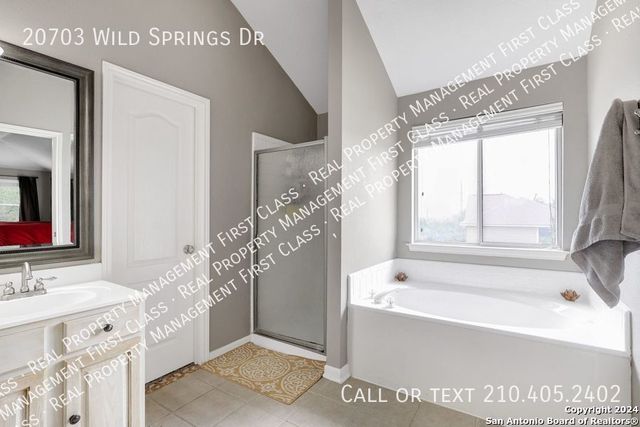20703 Wild Springs Dr, San Antonio, TX 78258