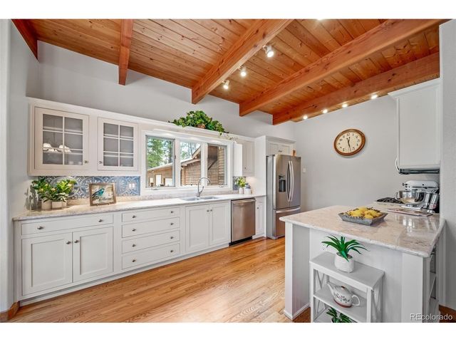 3654 Estates Cir, Larkspur, CO 80118