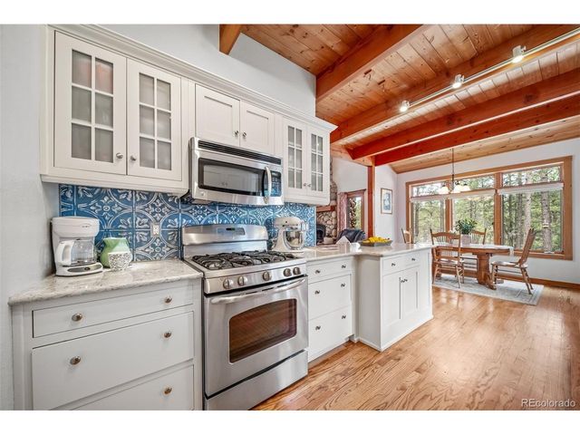 3654 Estates Cir, Larkspur, CO 80118