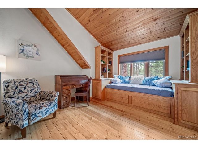 3654 Estates Cir, Larkspur, CO 80118