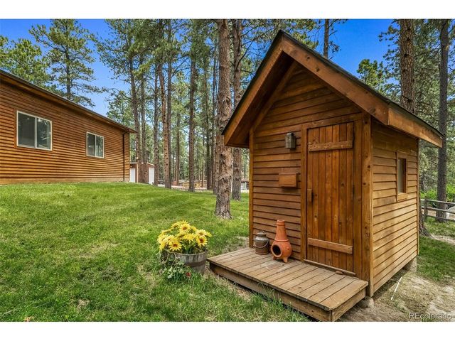3654 Estates Cir, Larkspur, CO 80118