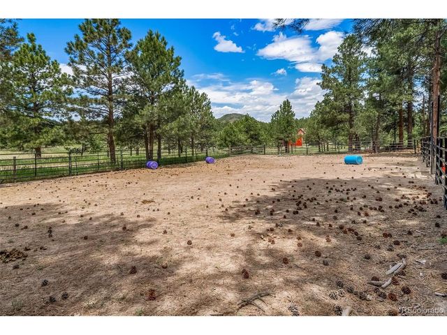 3654 Estates Cir, Larkspur, CO 80118