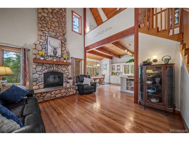 3654 Estates Cir, Larkspur, CO 80118
