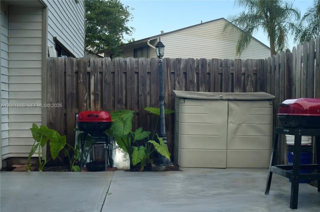 3534 NW 98th Ter, Sunrise, FL 33351