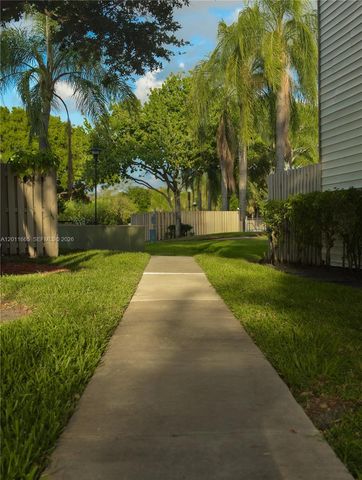 3534 NW 98th Ter, Sunrise, FL 33351
