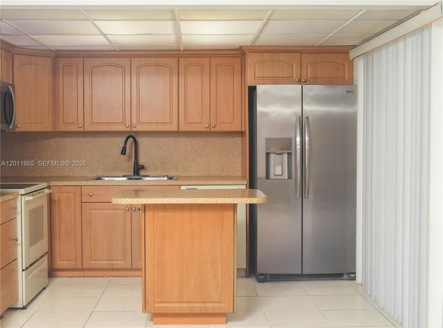 3534 NW 98th Ter, Sunrise, FL 33351