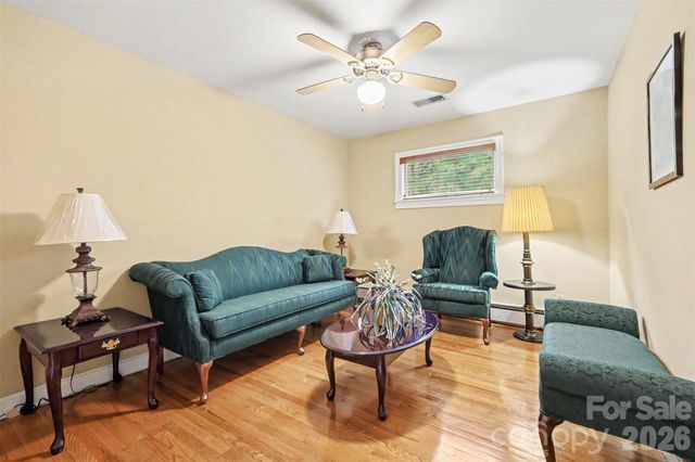 298 Enwood Drive, Charlotte, NC 28214