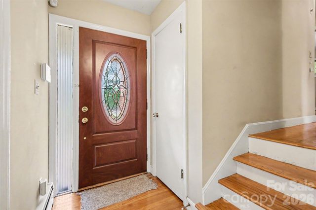 298 Enwood Drive, Charlotte, NC 28214