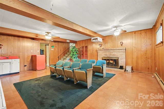 298 Enwood Drive, Charlotte, NC 28214