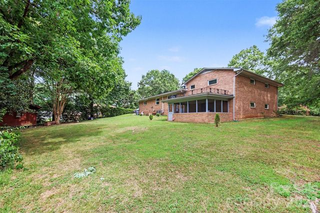 298 Enwood Drive, Charlotte, NC 28214