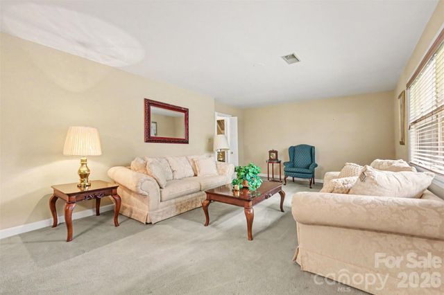 298 Enwood Drive, Charlotte, NC 28214