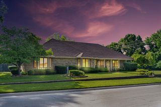 3156 South Chambery Avenue, Springfield, MO 65804