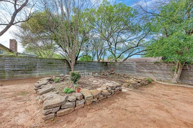 2804 Sissinghurst DR, Austin, TX 78745