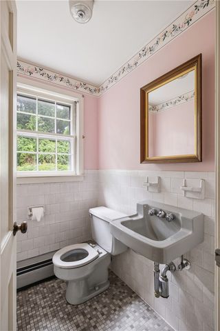32 Bishop Drive, Cumberland, RI 02864
