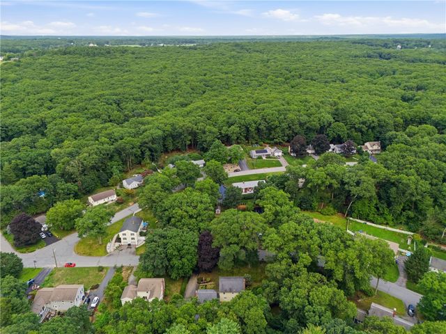 32 Bishop Drive, Cumberland, RI 02864