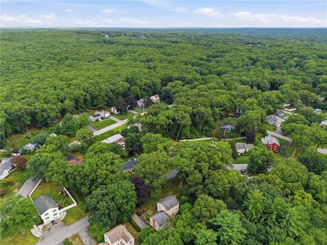 32 Bishop Drive, Cumberland, RI 02864