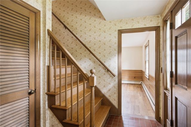 32 Bishop Drive, Cumberland, RI 02864