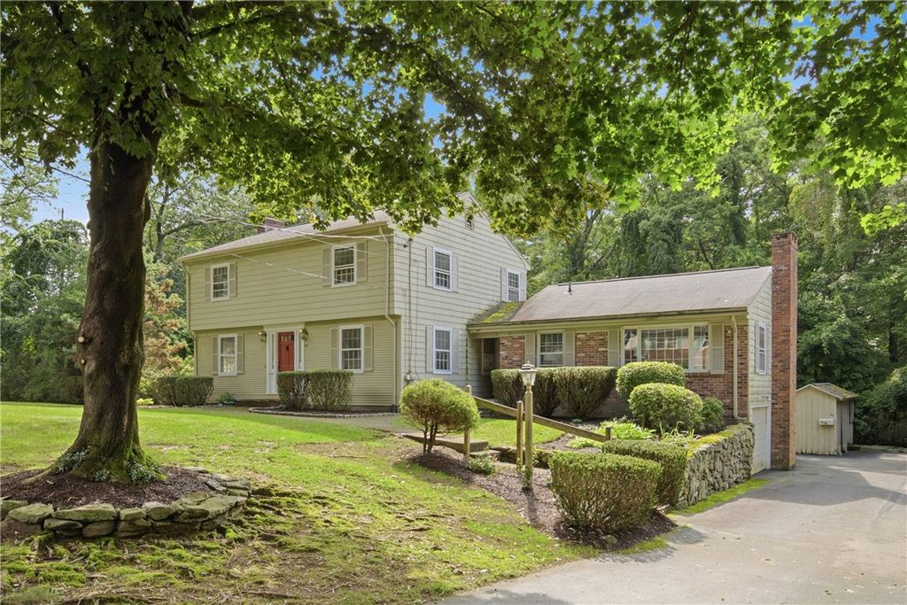 32 Bishop Drive, Cumberland, RI 02864