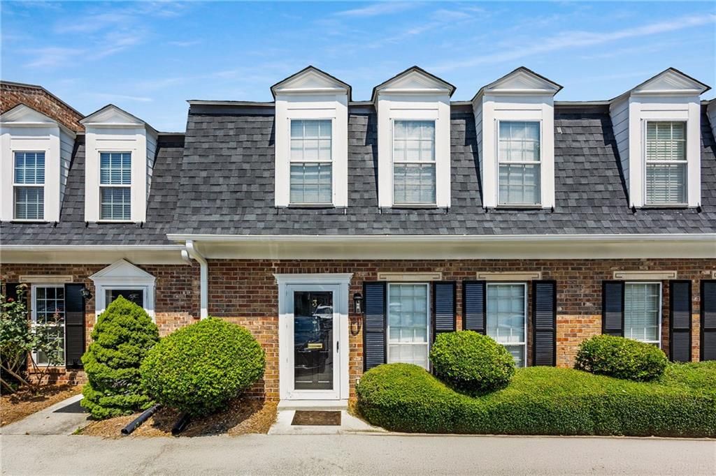 3 Market Square NW Place, Atlanta, GA 30318