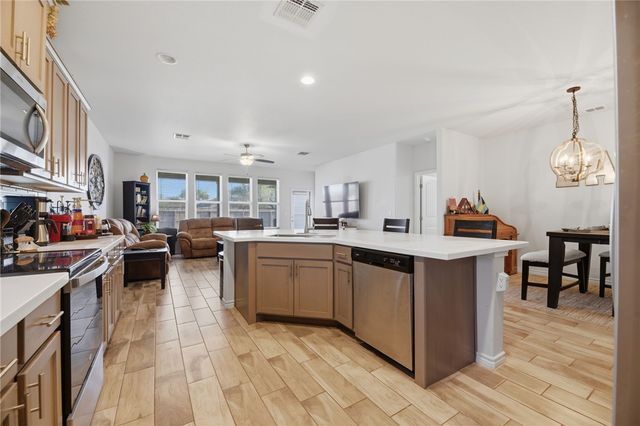 1927 Estes Flats Dr, Aransas Pass, TX 78336